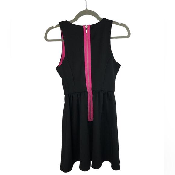 L❤️Amour Nanette Lepore Women’s Black Dress Sleeveless Hot Pink Accent - Picture 2 of 9
